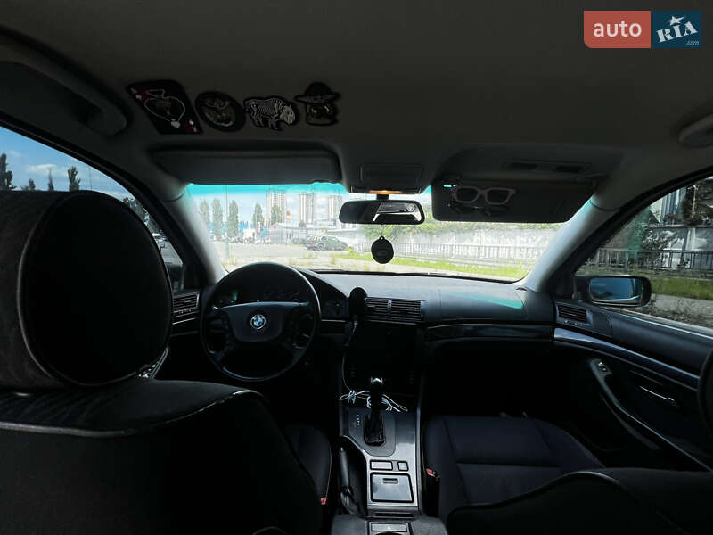 Седан BMW 5 Series 2001 в Киеве