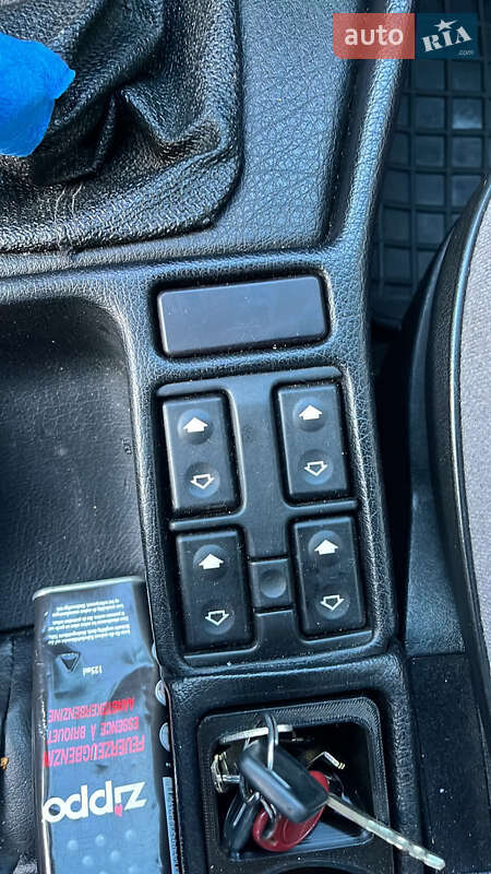 Седан BMW 5 Series 1993 в Киеве