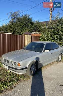 Седан BMW 5 Series 1995 в Киеве