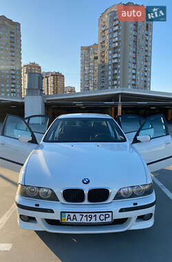 Седан BMW 5 Series 2002 в Киеве