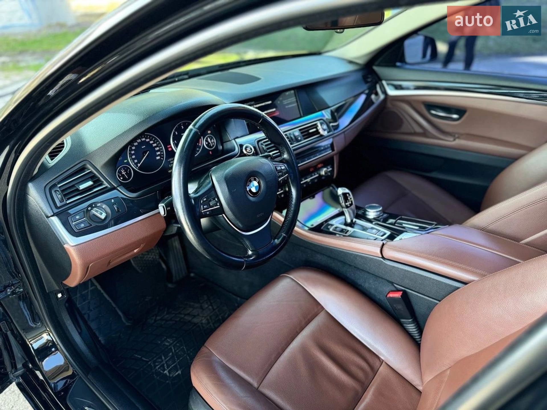 2013 BMW 5er - мініатюра 11