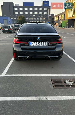 Седан BMW 5 Series 2023 в 