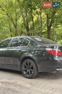 Седан BMW 5 Series 2006 в 