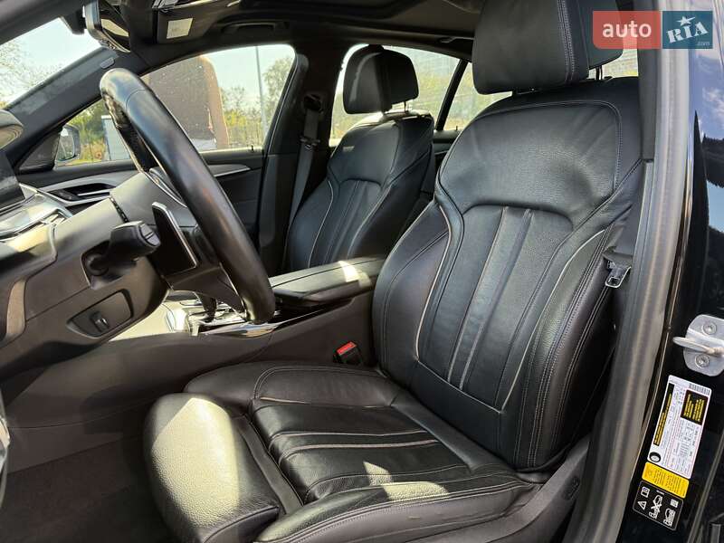 Седан BMW 5 Series 2017 в Львові