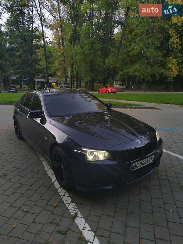 Седан BMW 5 Series 2013 в Львове