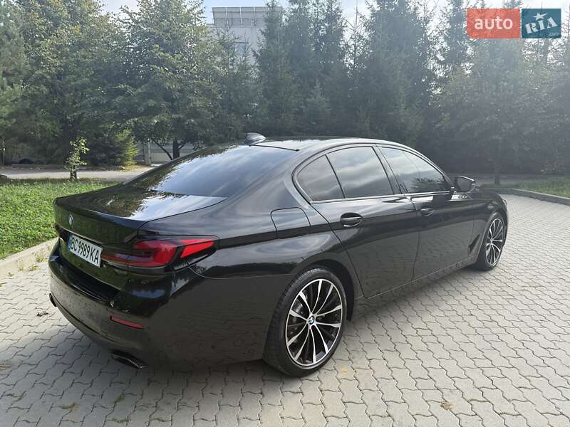 Седан BMW 5 Series 2021 в Львове