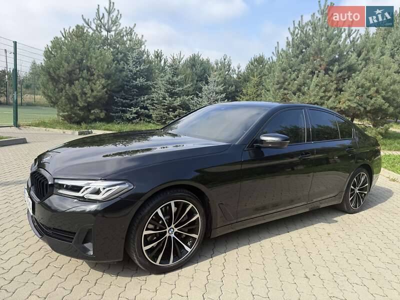Седан BMW 5 Series 2021 в Львове