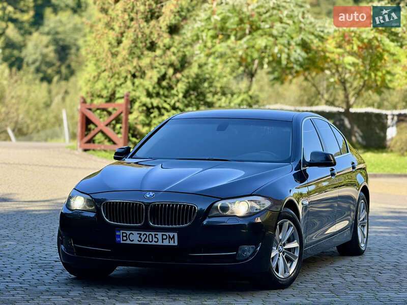 Седан BMW 5 Series 2012 в Міжгір'ї