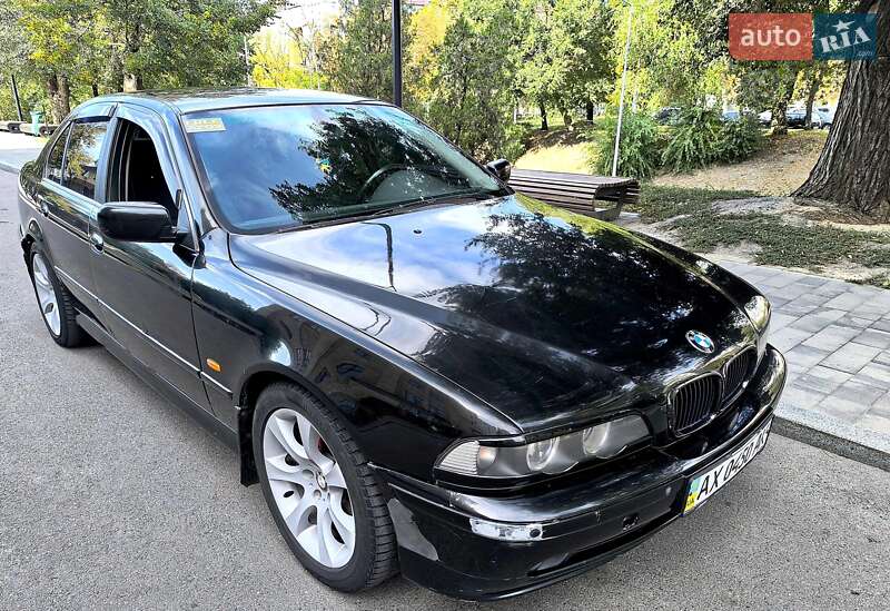Седан BMW 5 Series 2000 в Харкові