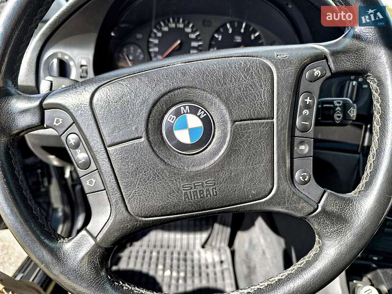 Седан BMW 5 Series 2000 в Харкові