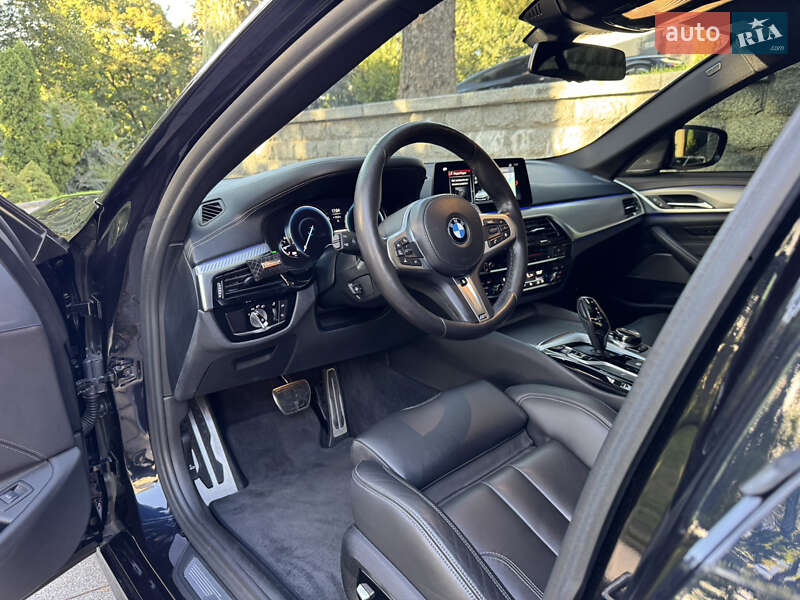 Седан BMW 5 Series 2018 в Киеве фото 22 Седан BMW 5 Series 2018 в Киеве