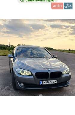 Седан BMW 5 Series 2012 в Березному