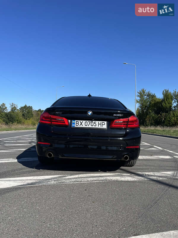 Седан BMW 5 Series 2017 в Хмельницком