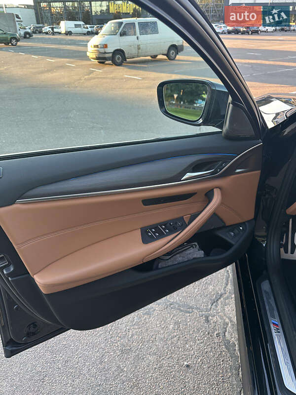 Седан BMW 5 Series 2022 в Києві