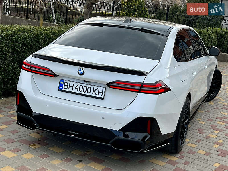 Седан BMW 5 Series 2023 в Одесі