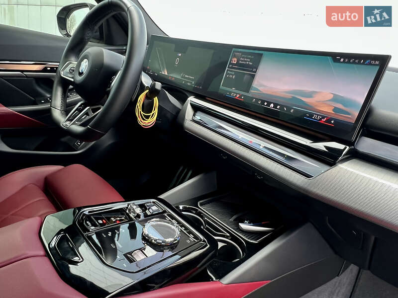 Седан BMW 5 Series 2023 в Одесі