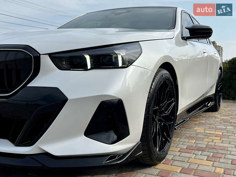 Седан BMW 5 Series 2023 в Одесі