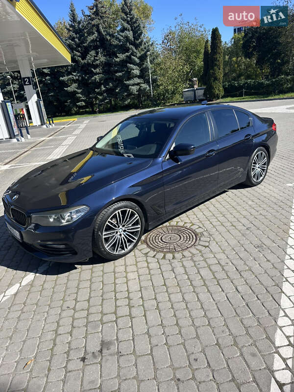 Седан BMW 5 Series 2017 в Ивано-Франковске фото 9 Седан BMW 5 Series 2017 в Ивано-Франковске