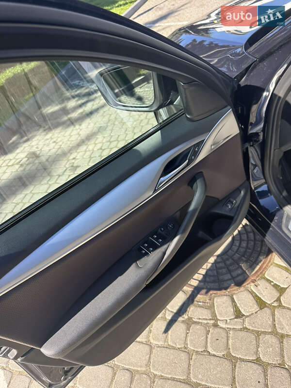 Седан BMW 5 Series 2017 в Ивано-Франковске фото 25 Седан BMW 5 Series 2017 в Ивано-Франковске