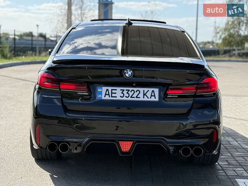 Седан BMW 5 Series 2017 в Днепре