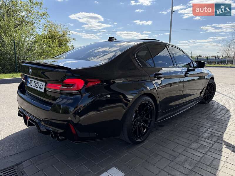 Седан BMW 5 Series 2017 в Днепре