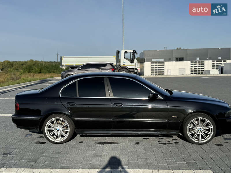Седан BMW 5 Series 1999 в Львові