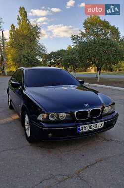 Седан BMW 5 Series 2002 в Харькове