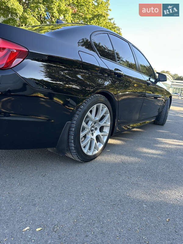 Седан BMW 5 Series 2012 в Коломые