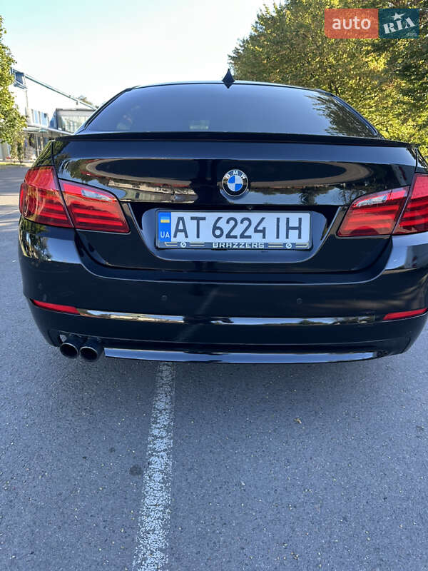 Седан BMW 5 Series 2012 в Коломые