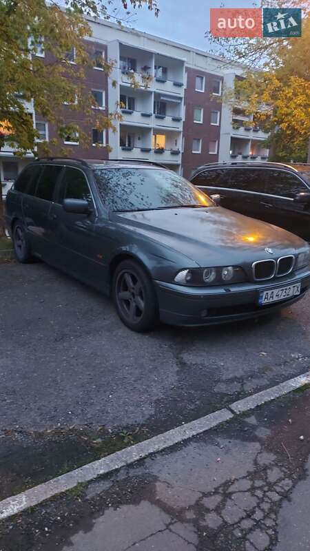 Універсал BMW 5 Series 2002 в Києві