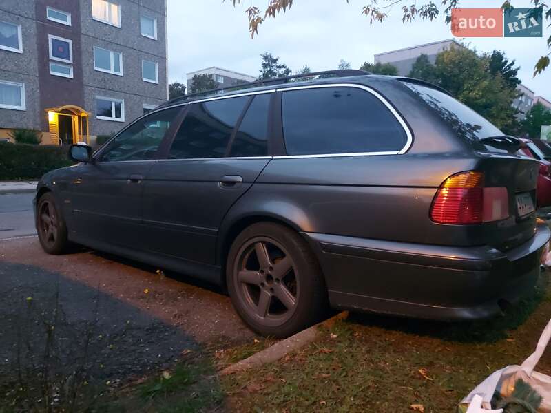 Універсал BMW 5 Series 2002 в Києві