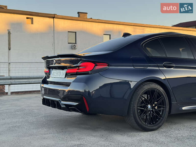 Седан BMW 5 Series 2017 в Мукачево