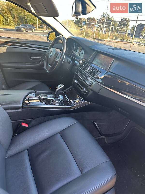 Седан BMW 5 Series 2016 в Киеве