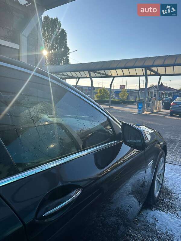 Седан BMW 5 Series 2016 в Киеве