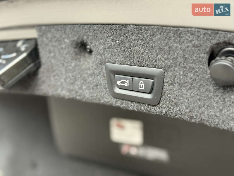 Седан BMW 5 Series 2013 в Івано-Франківську