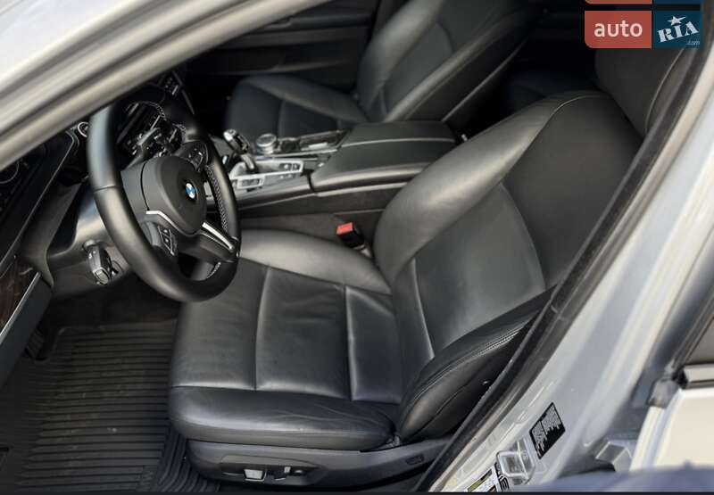 Седан BMW 5 Series 2014 в Рокитному