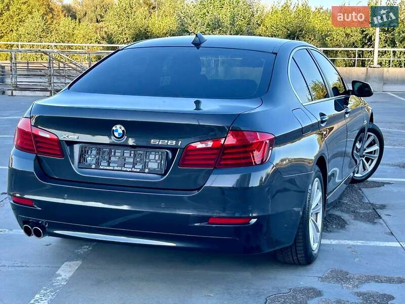 Седан BMW 5 Series 2015 в Києві фото 16 Седан BMW 5 Series 2015 в Києві