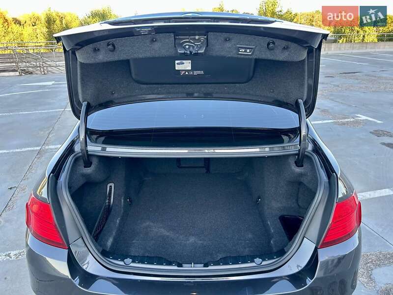 Седан BMW 5 Series 2015 в Києві фото 28 Седан BMW 5 Series 2015 в Києві