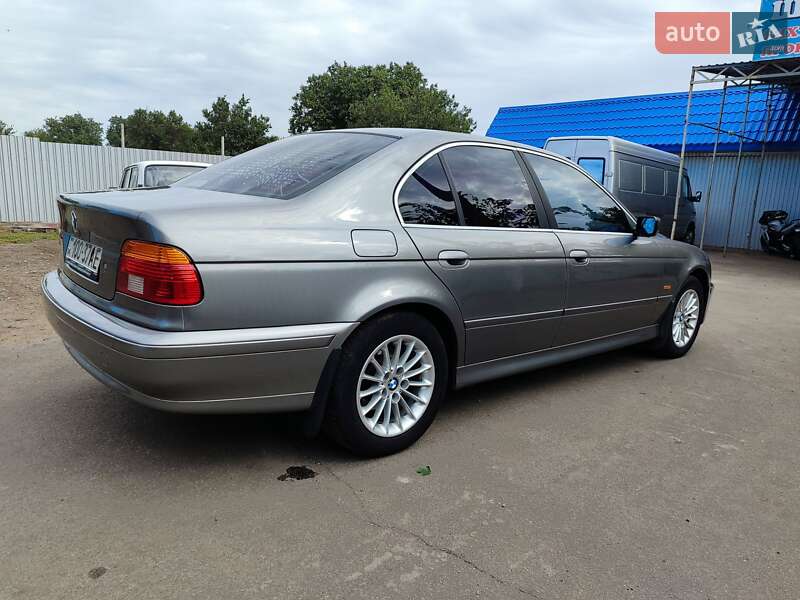 Седан BMW 5 Series 2001 в Дніпрі
