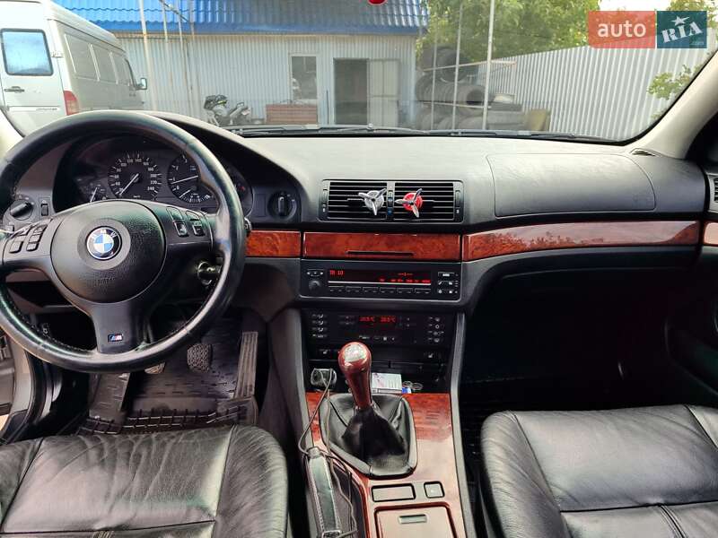 Седан BMW 5 Series 2001 в Дніпрі