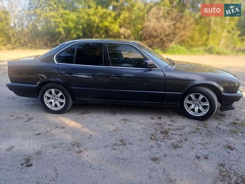 Седан BMW 5 Series 1989 в Монастыриске фото 4 Седан BMW 5 Series 1989 в Монастыриске