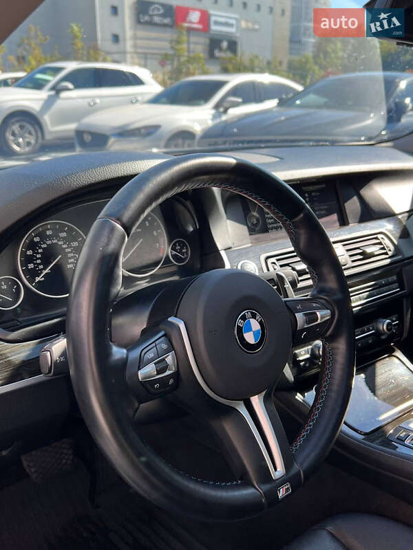 Седан BMW 5 Series 2013 в Львове