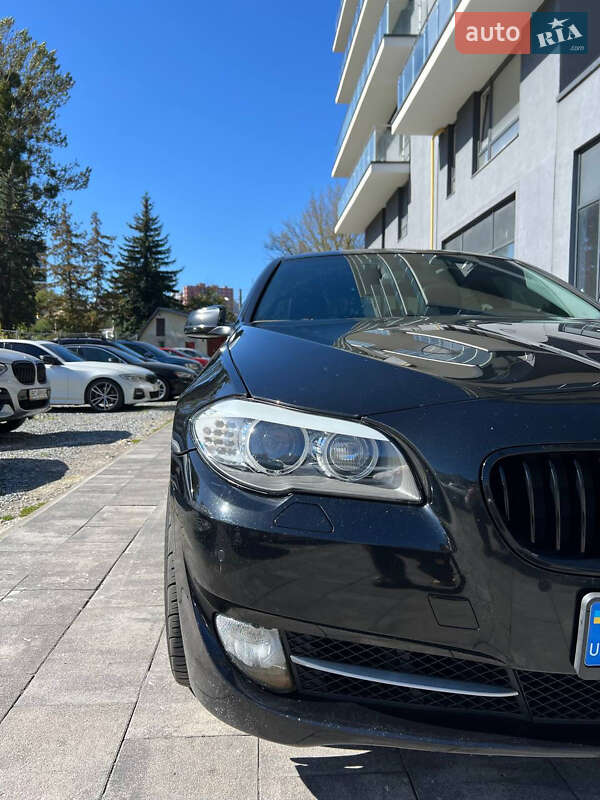Седан BMW 5 Series 2013 в Львове