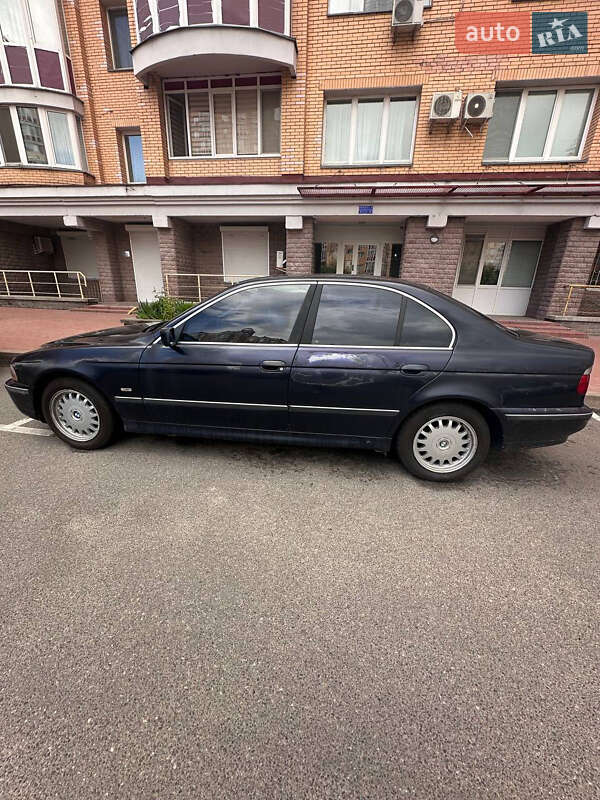 Седан BMW 5 Series 1998 в Кам'янському
