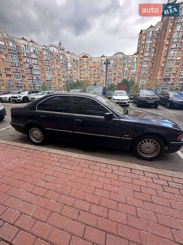 Седан BMW 5 Series 1998 в Кам'янському