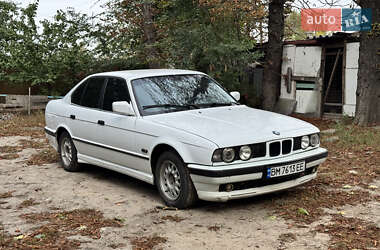 Седан BMW 5 Series 1991 в Киеве