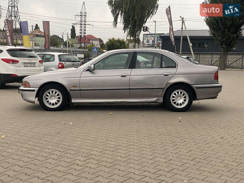 Седан BMW 5 Series 1999 в Києві