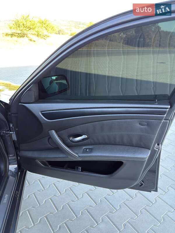 Седан BMW 5 Series 2007 в Глибокій фото 16 Седан BMW 5 Series 2007 в Глибокій
