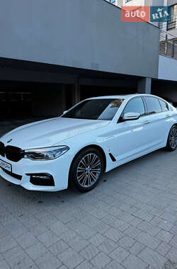 Седан BMW 5 Series 2017 в Львове