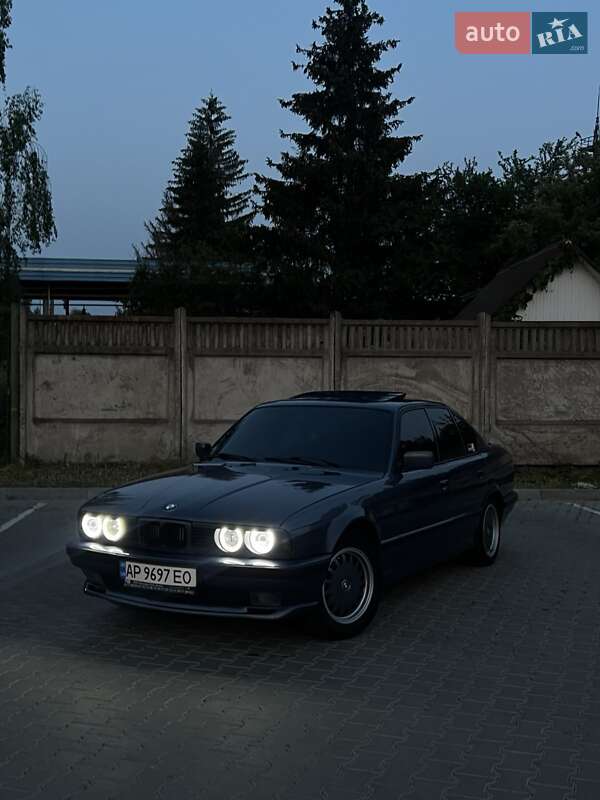 Седан BMW 5 Series 1988 в Вінниці